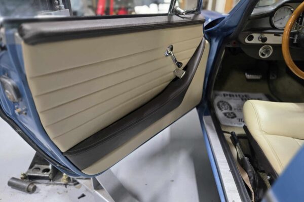 1966 Volvo P1800 "Swede 4 Speed" 1966 Volvo P1800 "Swede 4 Speed"